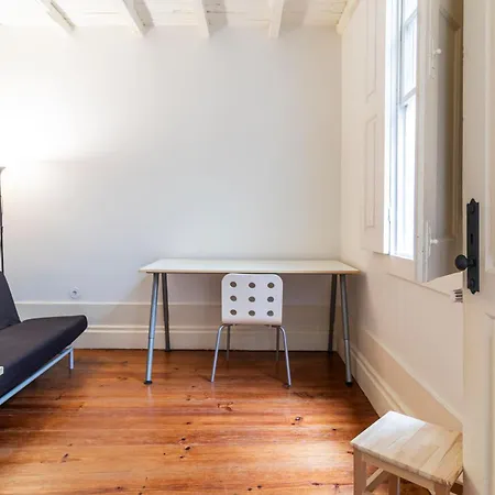 Apartman Music Shell By Lovelystay